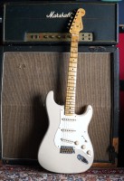 Fender CS 56 Stratocaster Journeyman Vintage Blonde